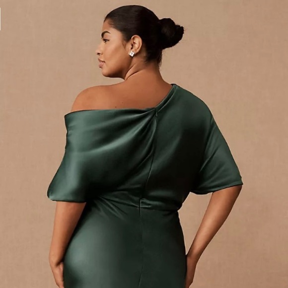 NWT Anthropologie Amsale Pryce Off-the-Shoulder Column Dress Dark Green Size 8 - Picture 5 of 13